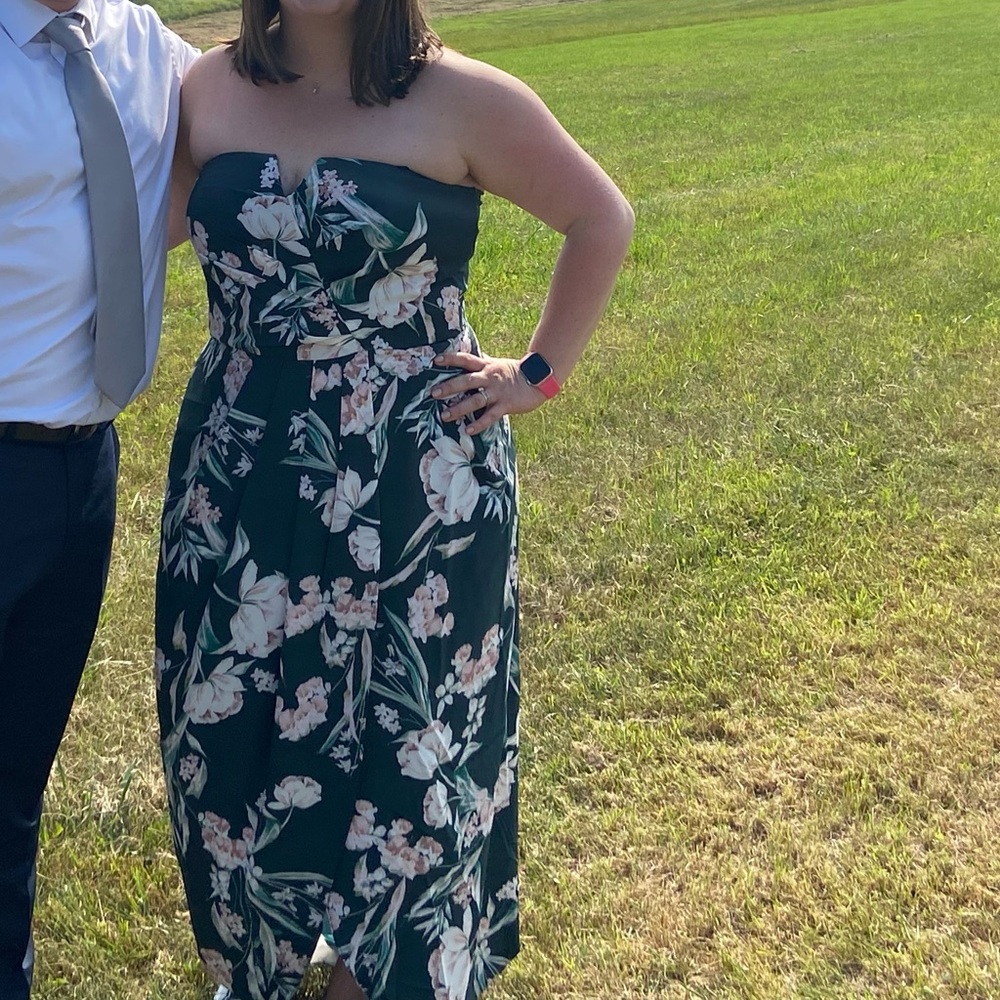 Floral wedding guest dress. City chic. Size 16.